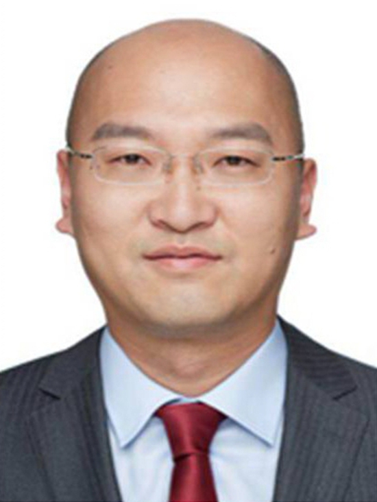 李  洋